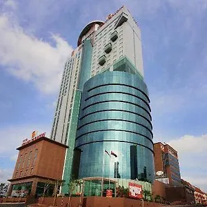 グランド パラゴン ジャホール バル ジョホールバル