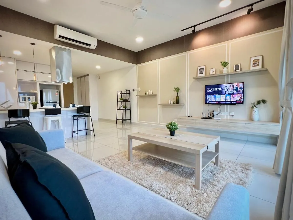 Royale Cottage Midvalley Netflix Pools 4 Pax contacts